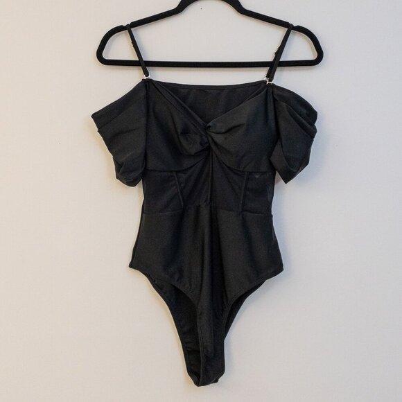 Chic Black Off-Shoulder Bodysuit – Puff Sleeve Glam (Size L) - Picture 1 of 3